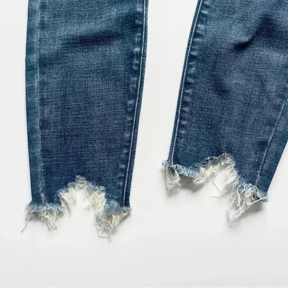 Pistola Audrey Mid Rise Distressed Skinny Crop Size 26 NWT - Picture 8 of 8